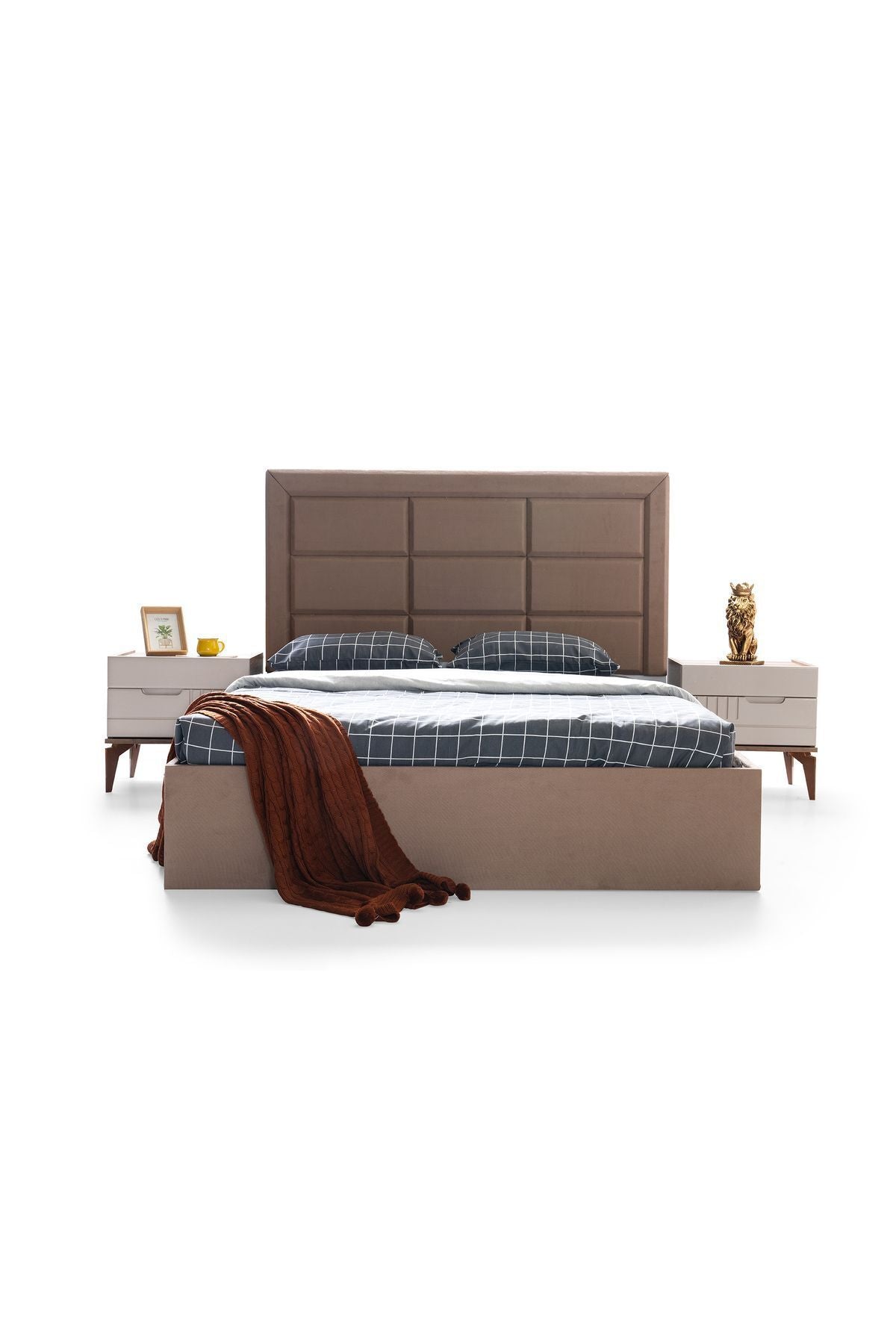 Kumsal
sovrumsset – Sandbeige