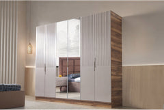 Kumsal
sovrumsset – Sandbeige