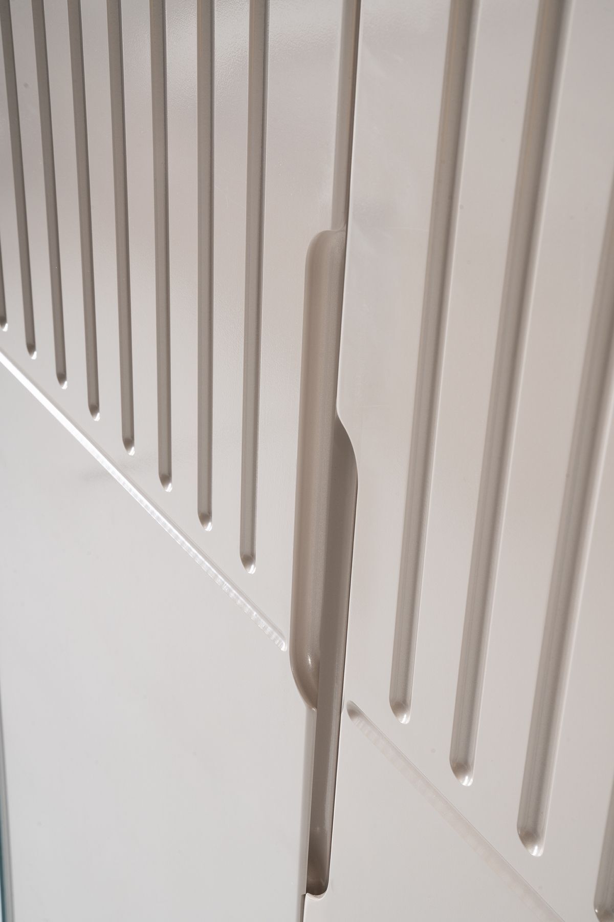 Kumsal
sovrumsset – Sandbeige